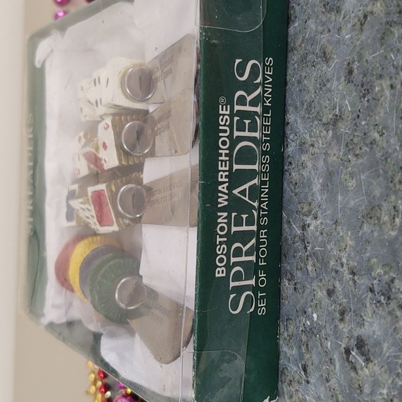 Poker Theme Spreaders From Boston Warehouse - Picture 2 of 14